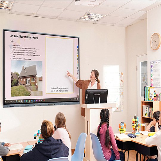 Interactive Touch Display for Education & Business